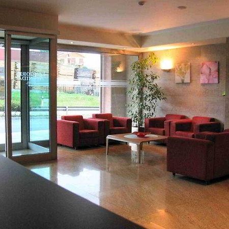 Longoria Avenida Hotel El Berron Interior foto