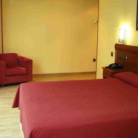 Longoria Avenida Hotel El Berron Quarto foto