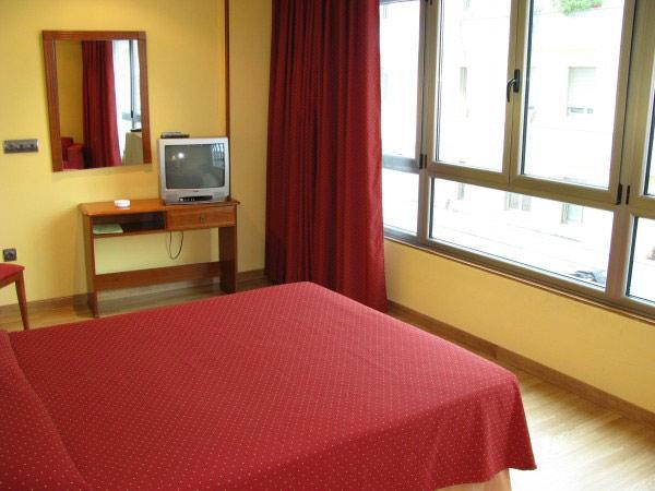 Longoria Avenida Hotel El Berron Quarto foto